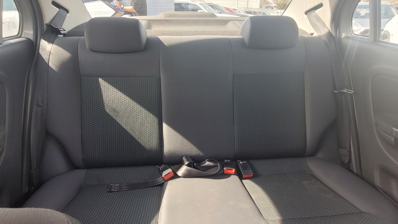 Volkswagen Voyage Power 1.6 Full Mec. — foto 6 de 15