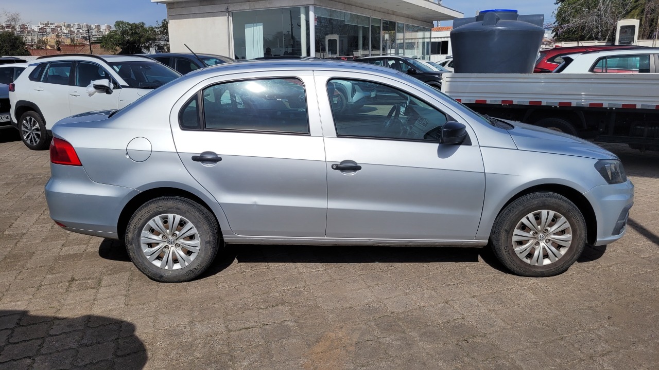 Volkswagen Voyage Power 1.6 Full Mec. — foto 7 de 15