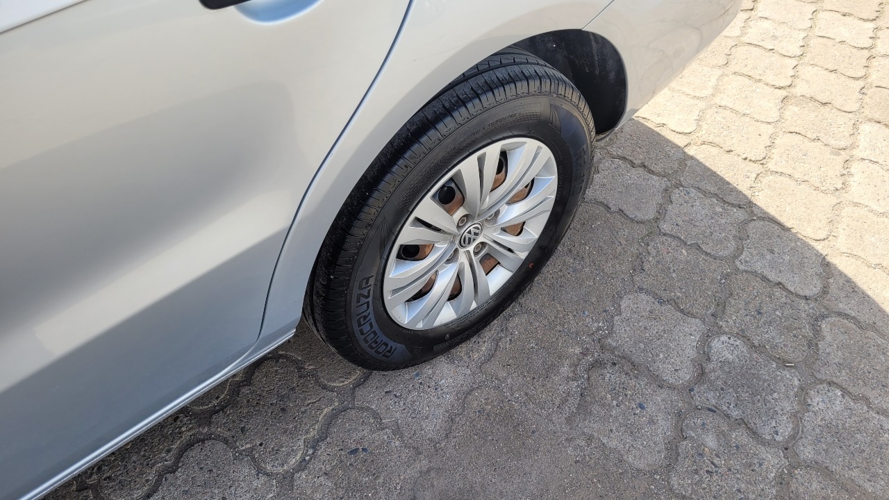 Volkswagen Voyage Power 1.6 Full Mec. — foto 11 de 15