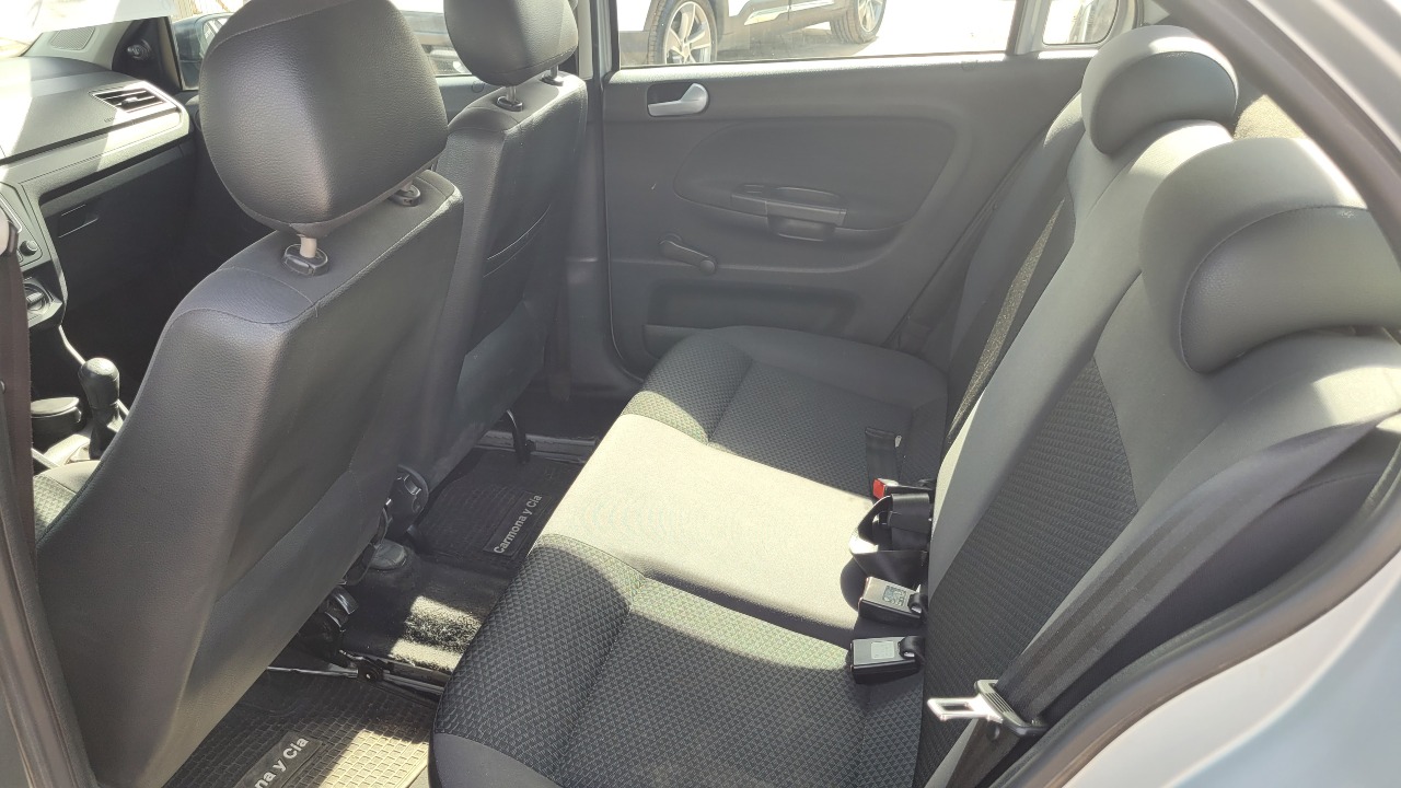 Volkswagen Voyage Power 1.6 Full Mec. — foto 14 de 15