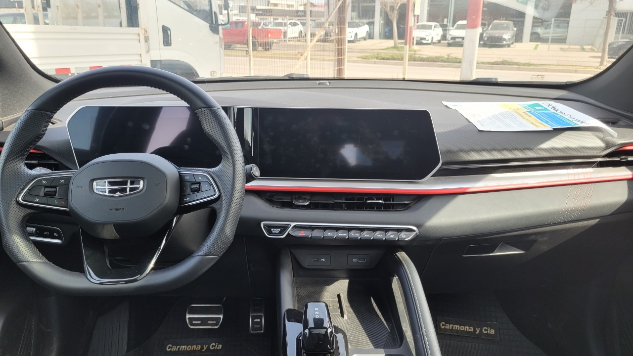 Geely Coolray 4X2 1.5 Full Aut. — foto 13 de 16
