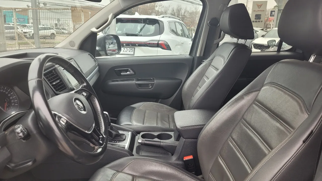 Volkswagen Amarok Highline 4X4 Full Aut. — foto 14 de 16