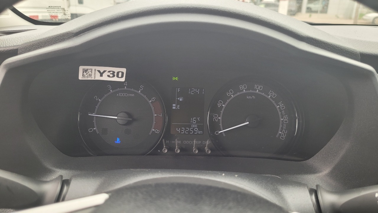 Toyota Yaris Sd1.5 Full Mec. — foto 10 de 15