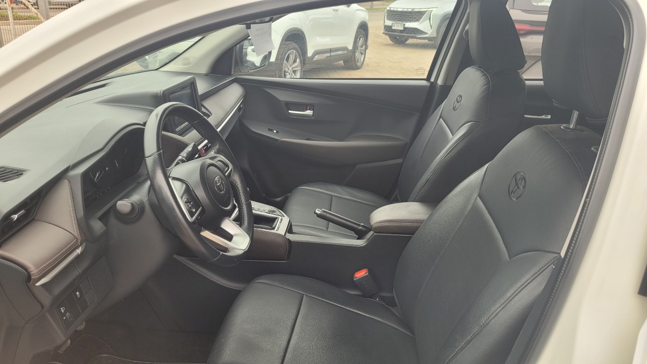 Toyota Yaris Sd1.5 Full Mec. — foto 12 de 15