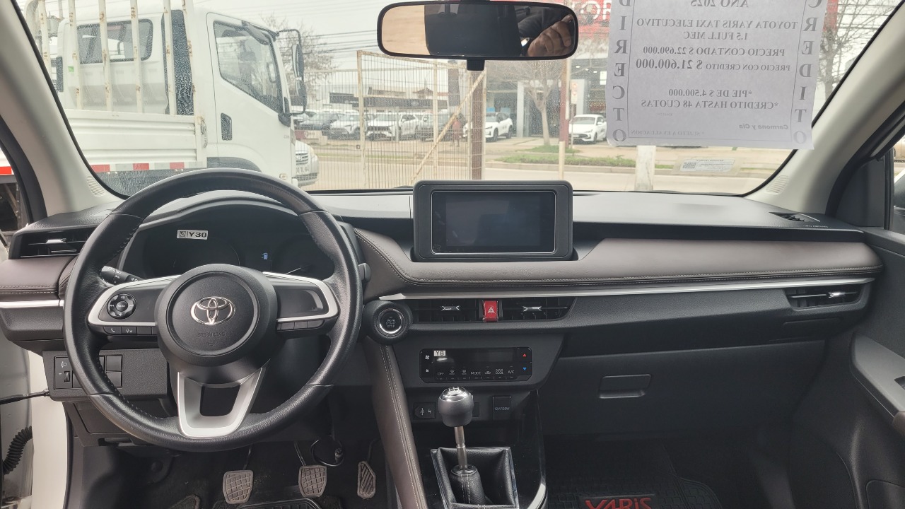 Toyota Yaris Sd1.5 Full Mec. — foto 14 de 15