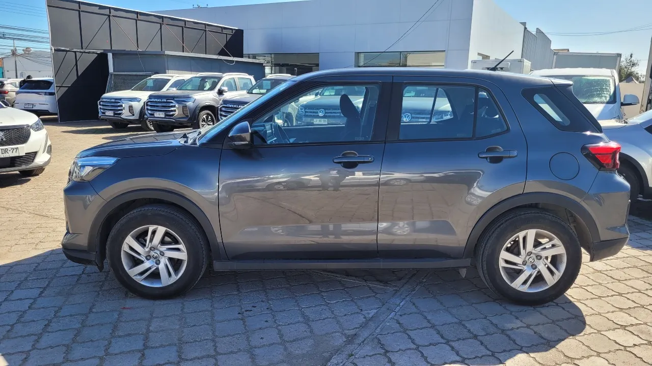 Toyota Raize Cvt1.2 Full Aut. — foto 8 de 15