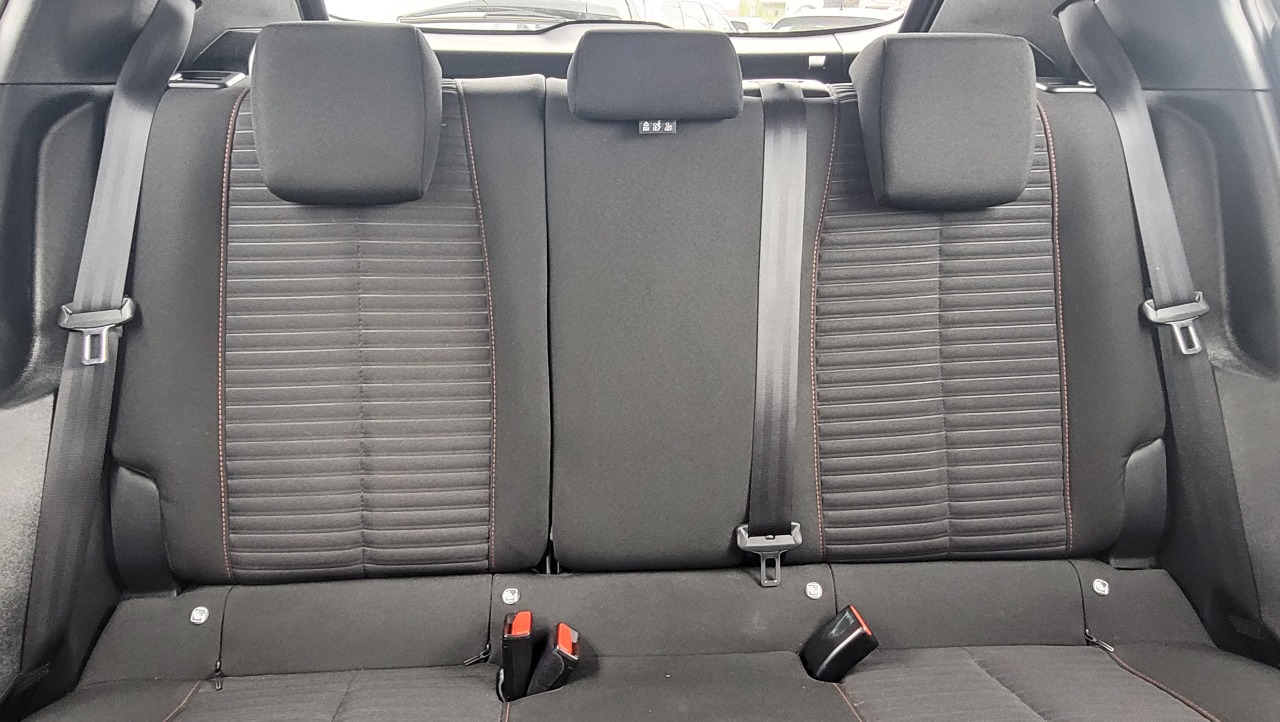 Peugeot 2008 Active 1.2 Full Mec. — foto 9 de 15