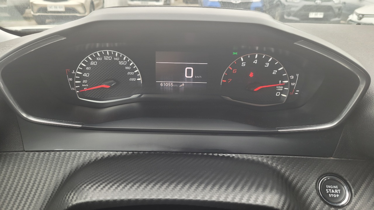 Peugeot 2008 Active 1.2 Full Mec. — foto 12 de 15