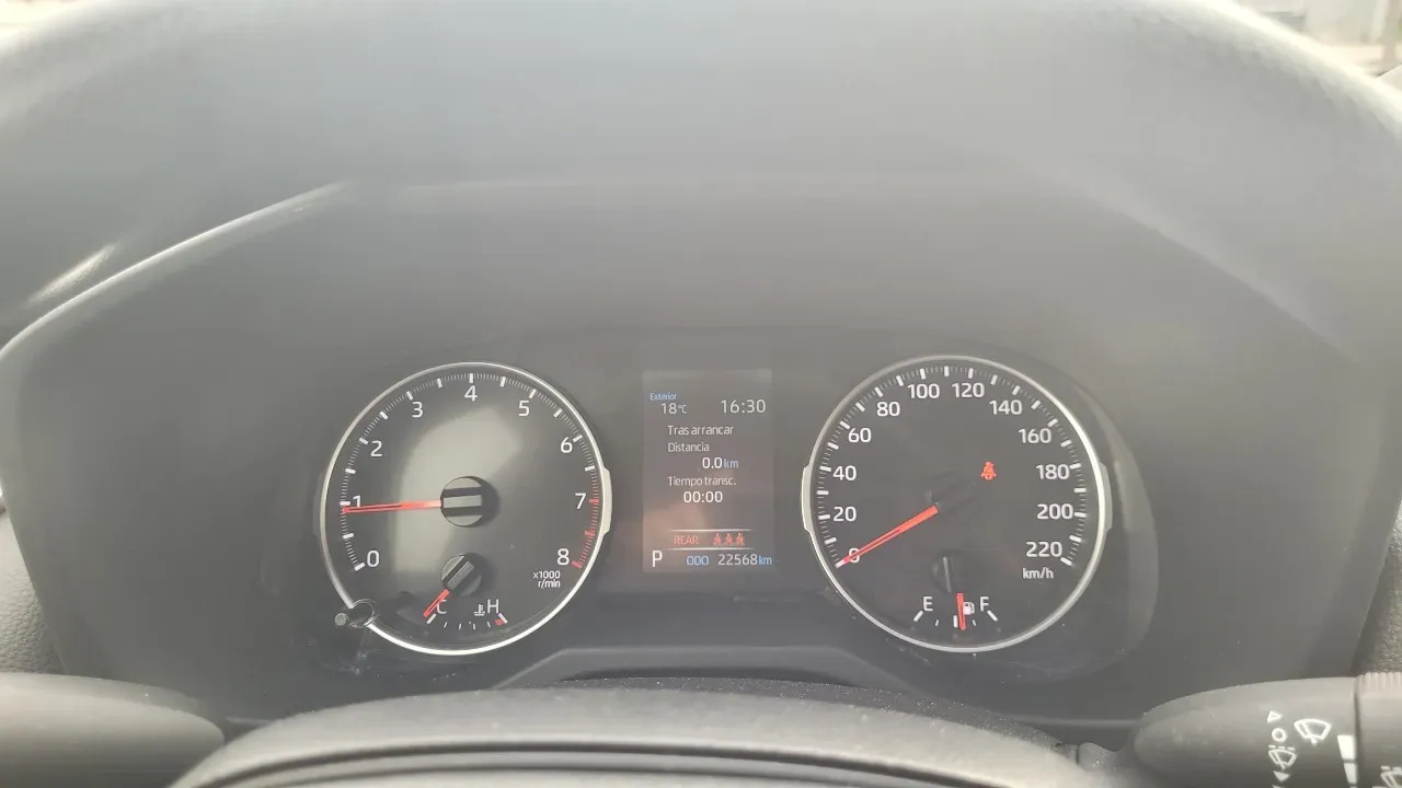 Toyota Rav4 4X2 2.0 Full Aut. — foto 9 de 15