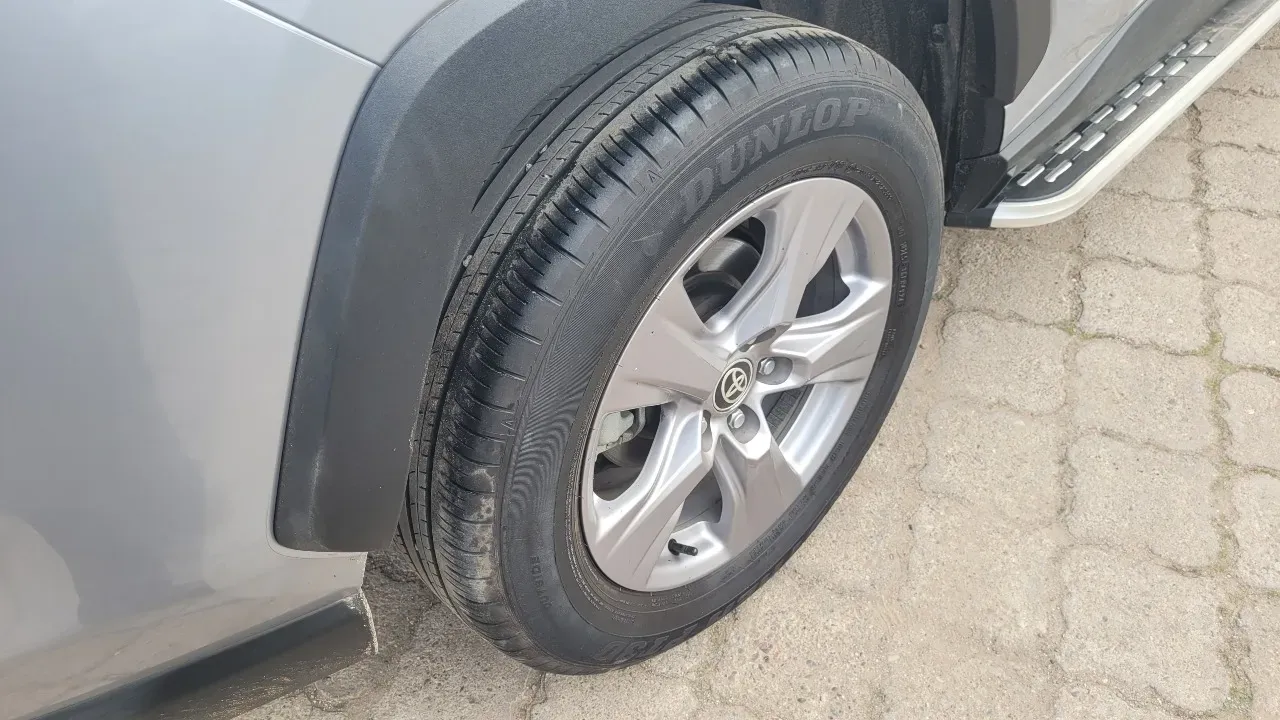 Toyota Rav4 4X2 2.0 Full Aut. — foto 14 de 15