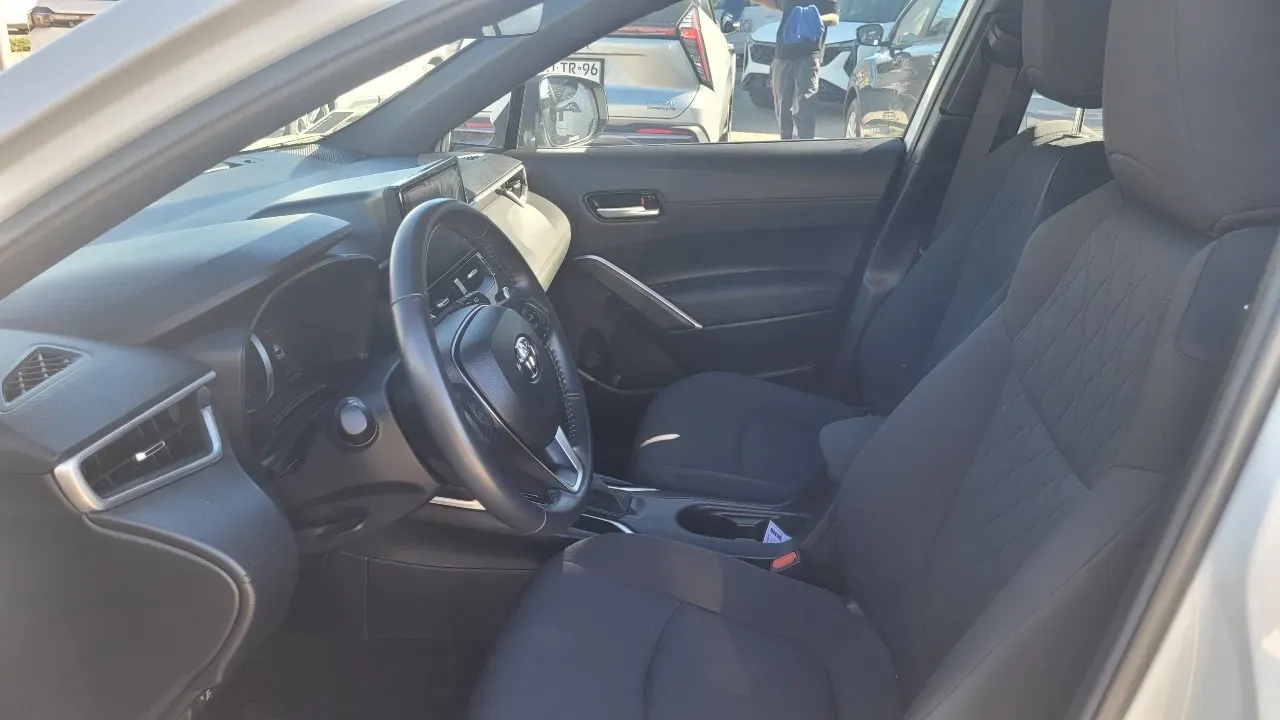 Toyota Corolla Cross Xei Cvt1.8 Hybrido — foto 12 de 15