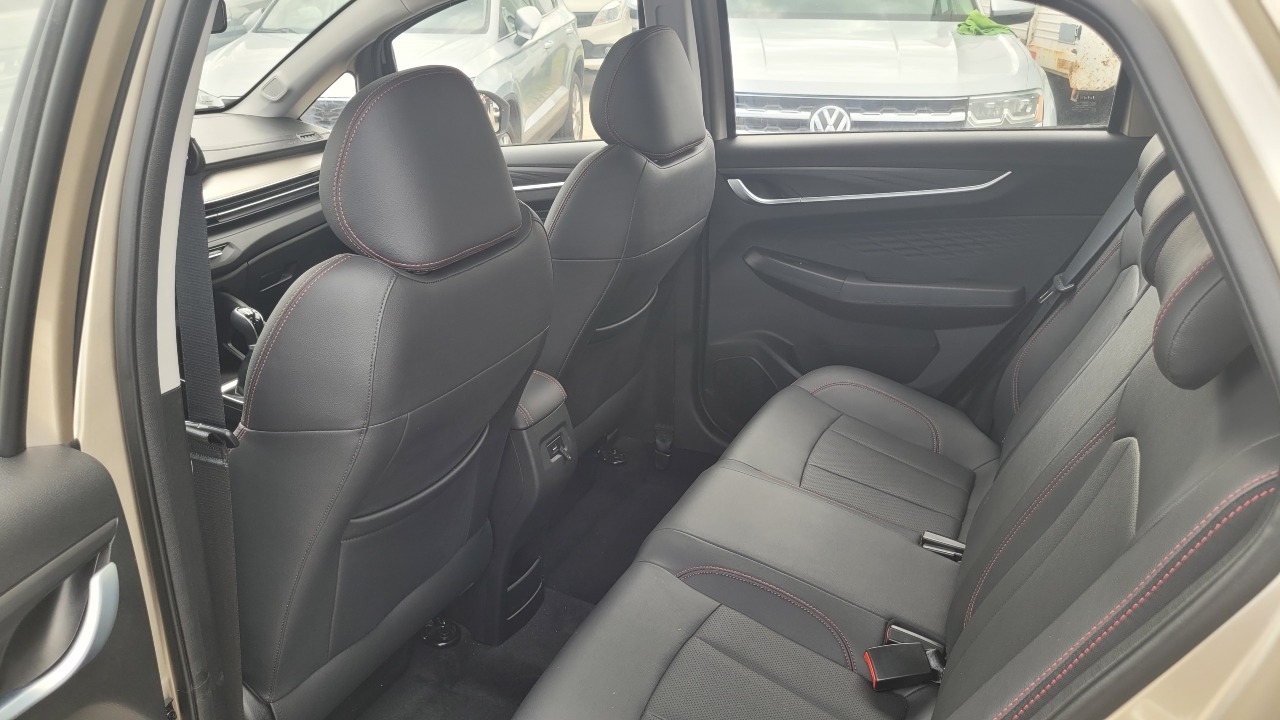 Geely Gx3 Pro 4X2 1.5 Full Mec. — foto 12 de 16