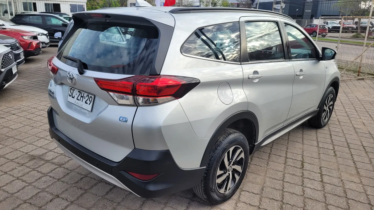 Toyota Rush Xli1.5 Full Mec. — foto 6 de 14