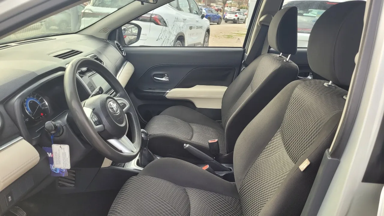 Toyota Rush Xli1.5 Full Mec. — foto 11 de 14