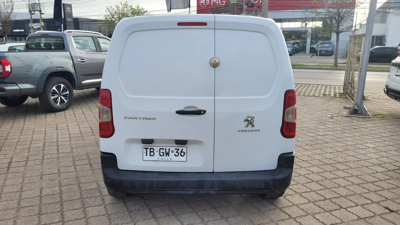 Peugeot Partner Blue Hdi1.5 Full Mec. — foto 8 de 15