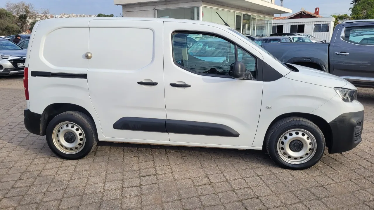 Peugeot Partner Blue Hdi1.5 Full Mec. — foto 5 de 15
