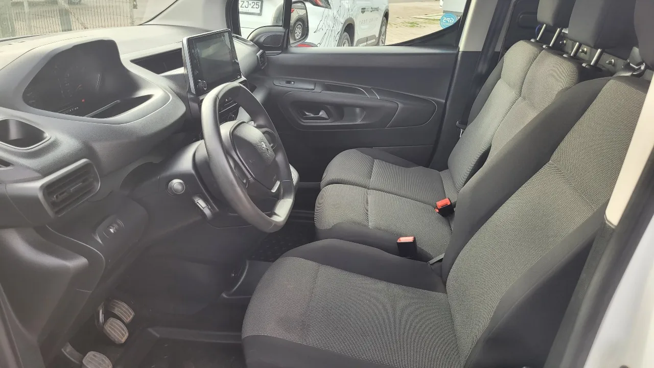 Peugeot Partner Blue Hdi1.5 Full Mec. — foto 12 de 15