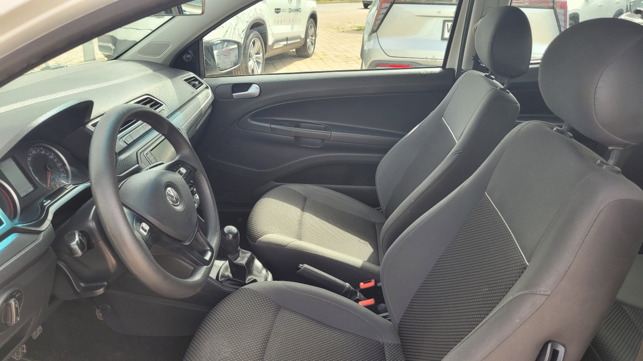 Volkswagen Saveiro Dc 4X2 1.6 Full Mec. — foto 12 de 15