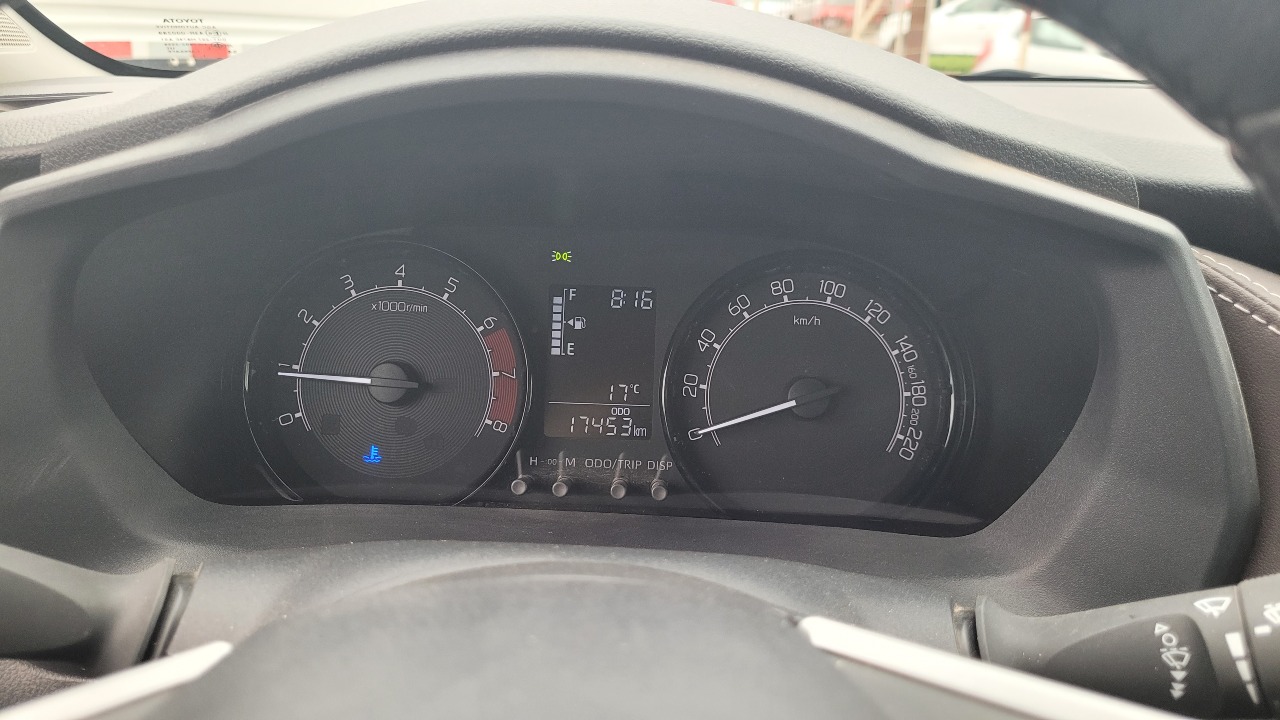 Toyota Yaris 1.5 Full Mec. — foto 12 de 15