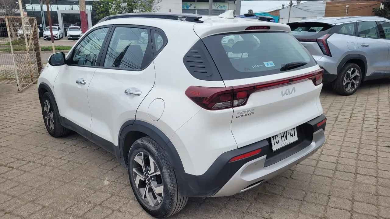 KIA Sonet Ex1.5 Full Mec. — foto 4 de 15