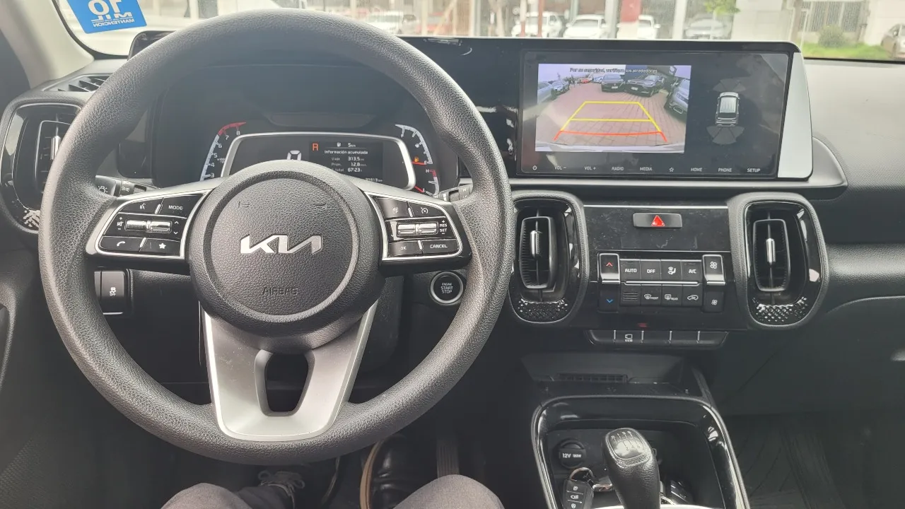 KIA Sonet Ex1.5 Full Mec. — foto 9 de 15