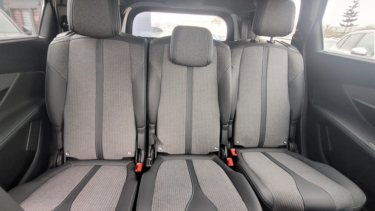 Peugeot 5008 Blue Hdi130 1.5 Full Aut. — foto 10 de 15