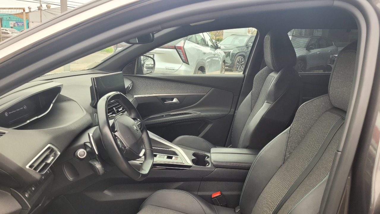 Peugeot 5008 Blue Hdi130 1.5 Full Aut. — foto 11 de 15
