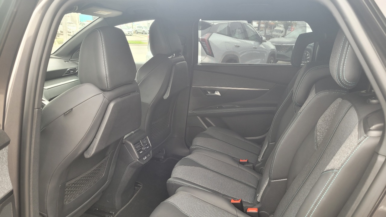 Peugeot 5008 Blue Hdi130 1.5 Full Aut. — foto 13 de 15