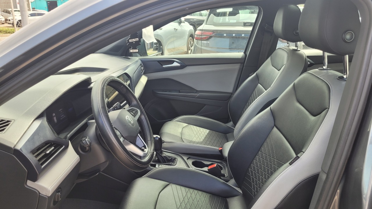 Volkswagen Taos Tsi 4X2 1.4 Full Aut. — foto 9 de 16