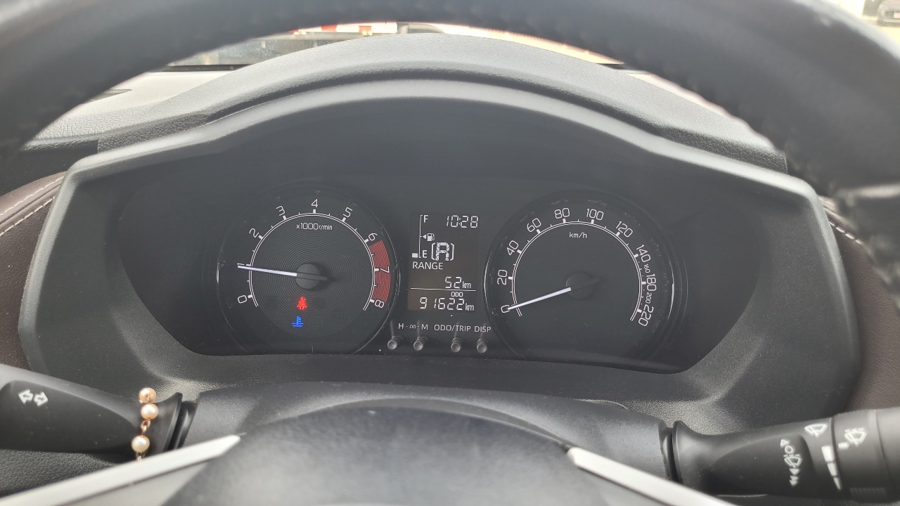 Toyota Yaris — foto 11 de 15