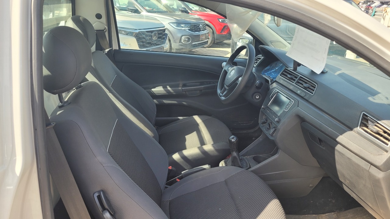 Volkswagen Saveiro Cs 4X2 1.6 Tm — foto 11 de 14