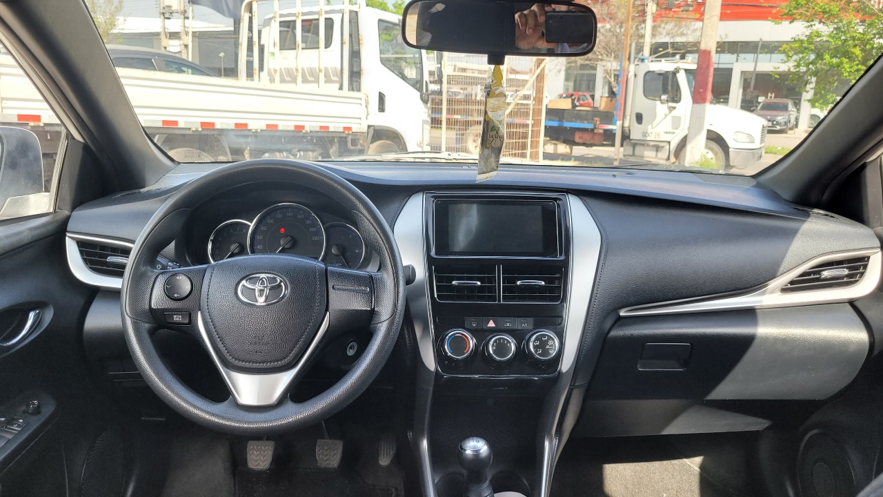 Toyota Yaris Sport Hb1.5 Full Mec. — foto 12 de 15