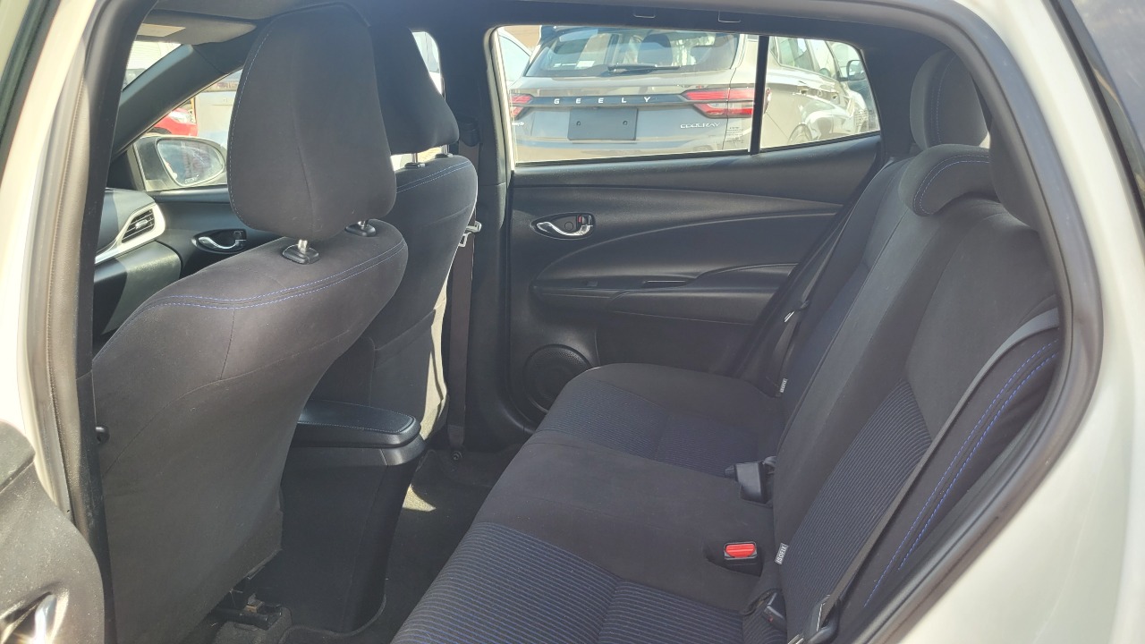 Toyota Yaris Sport Hb1.5 Full Mec. — foto 13 de 15