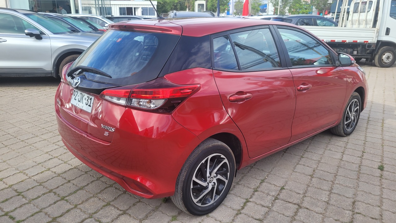 Toyota Yaris Sport Hb1.5 Full Mec. — foto 4 de 15