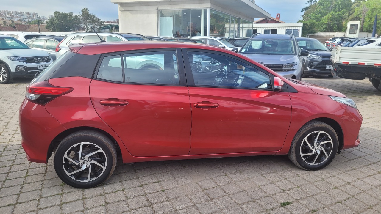 Toyota Yaris Sport Hb1.5 Full Mec. — foto 8 de 15