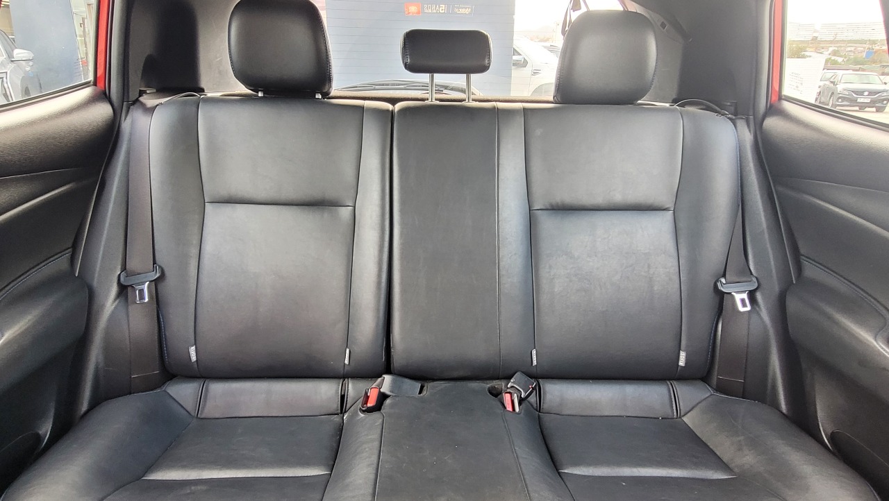 Toyota Yaris Sport Hb1.5 Full Mec. — foto 10 de 15