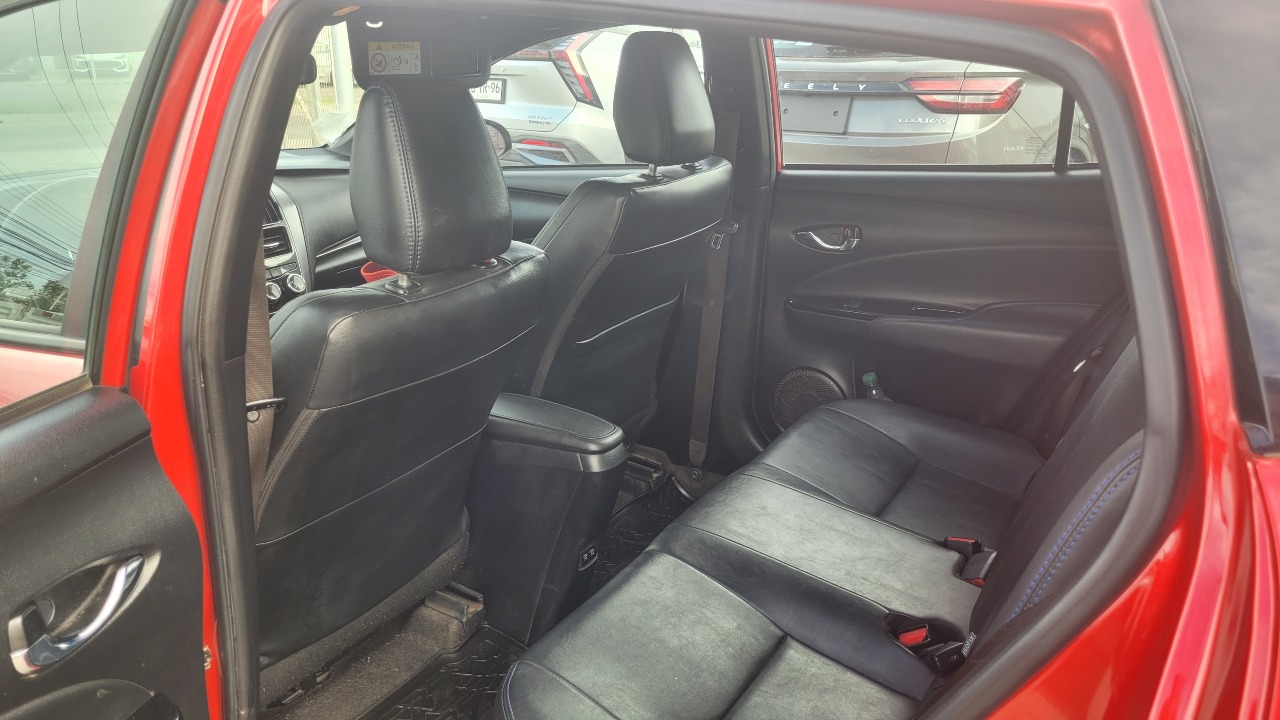 Toyota Yaris Sport Hb1.5 Full Mec. — foto 14 de 15