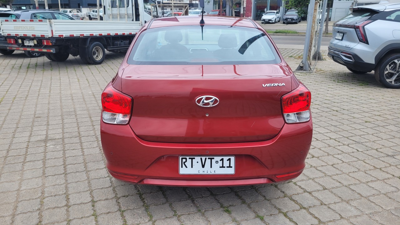 Hyundai Verna Cb1.4 Full Mec. — foto 6 de 15
