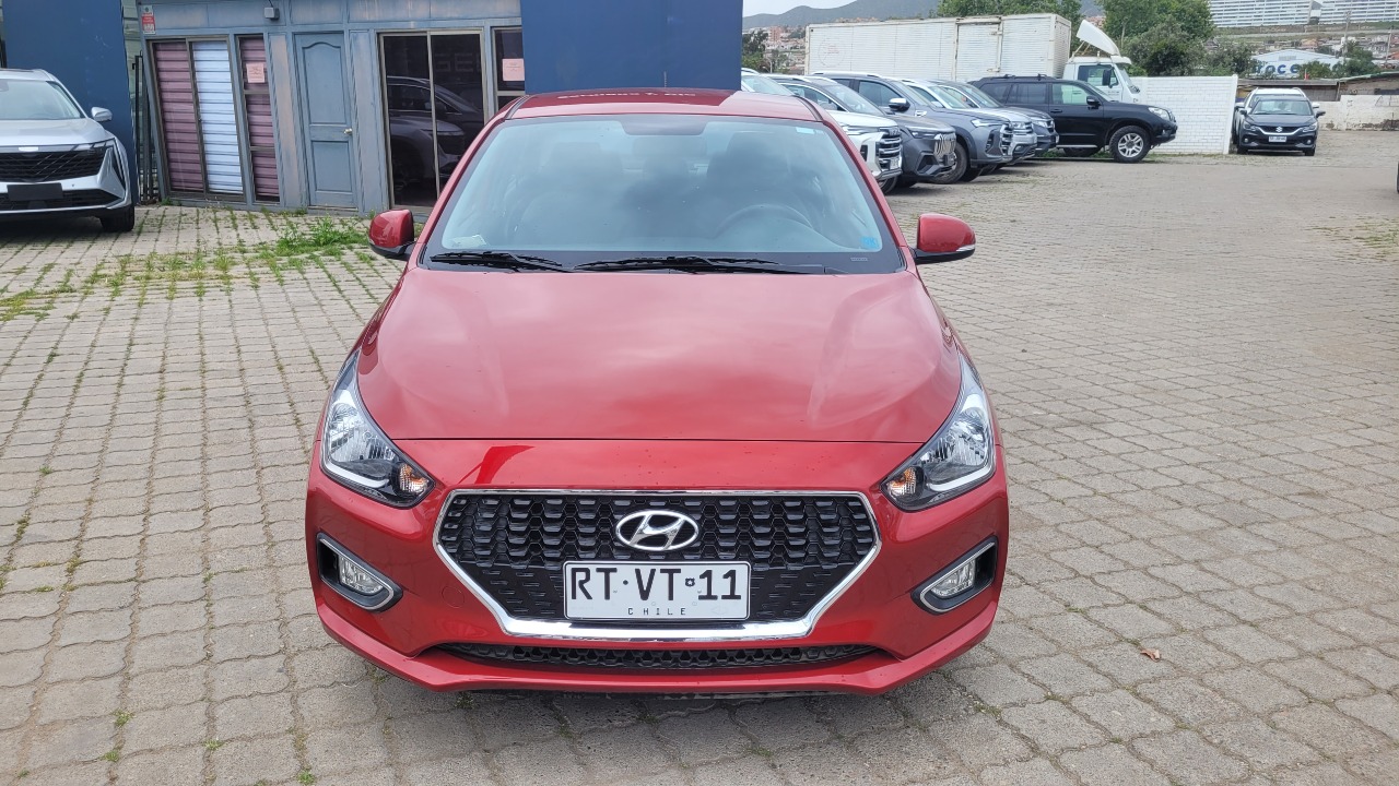 Hyundai Verna Cb1.4 Full Mec. — foto 14 de 15