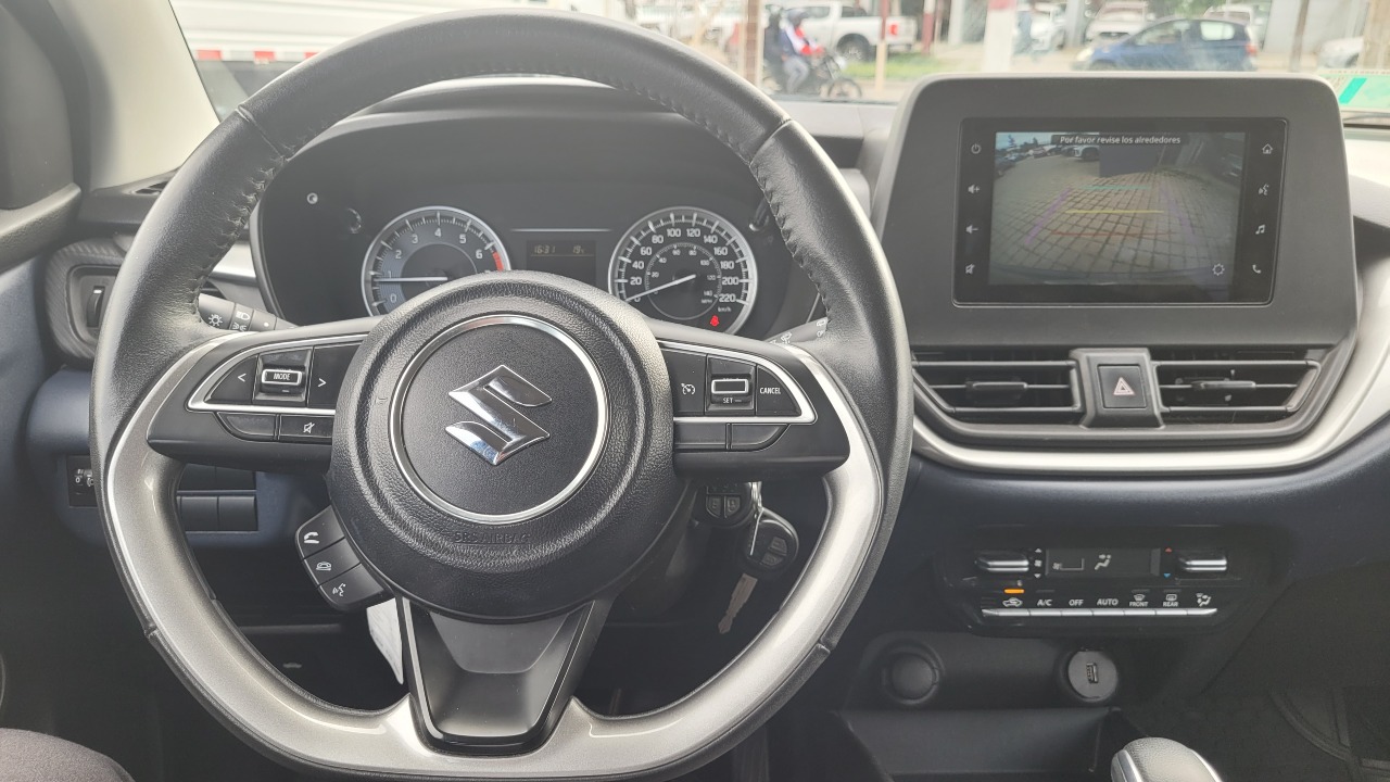 Suzuki Baleno 4X2 1.5 Full Aut. — foto 11 de 15